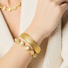 Load image into Gallery viewer, Cobblestone Hinge Bangle